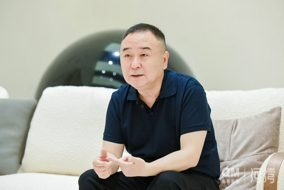 曲美董事長